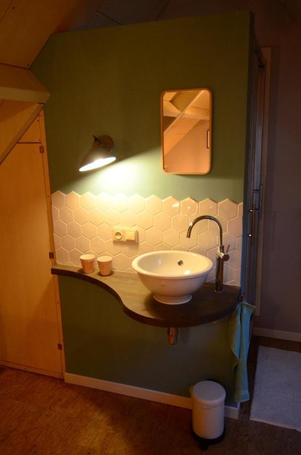 B&B Het Huijsje Woudrichem Екстериор снимка